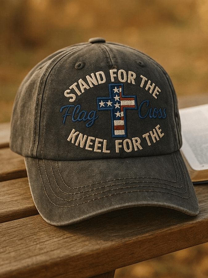 Unisex-Mütze „STAND FOR THE Flag NNEEL FOR THE Cross“