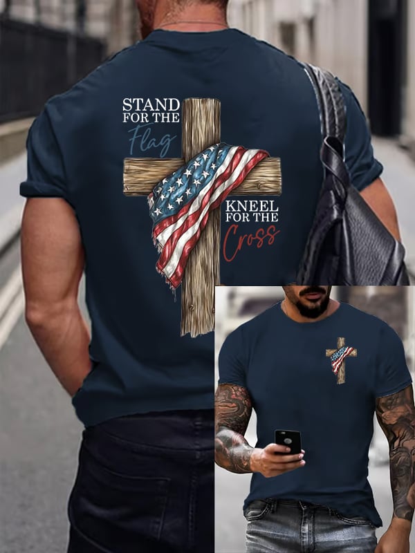 Camiseta informal estampada para hombre con el lema "De pie por la bandera, arrodíllate ante la cruz".
