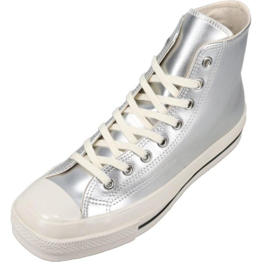 Chucks aus metallisch-silbernem Leder mit eckiger Zehenkappe, exklusiv in New York erhältlich